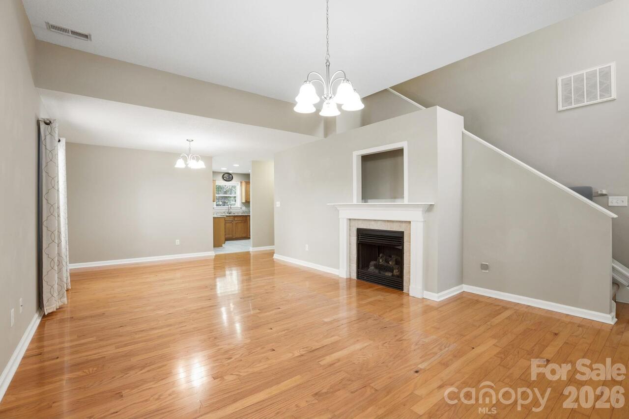 Listing Photo 13