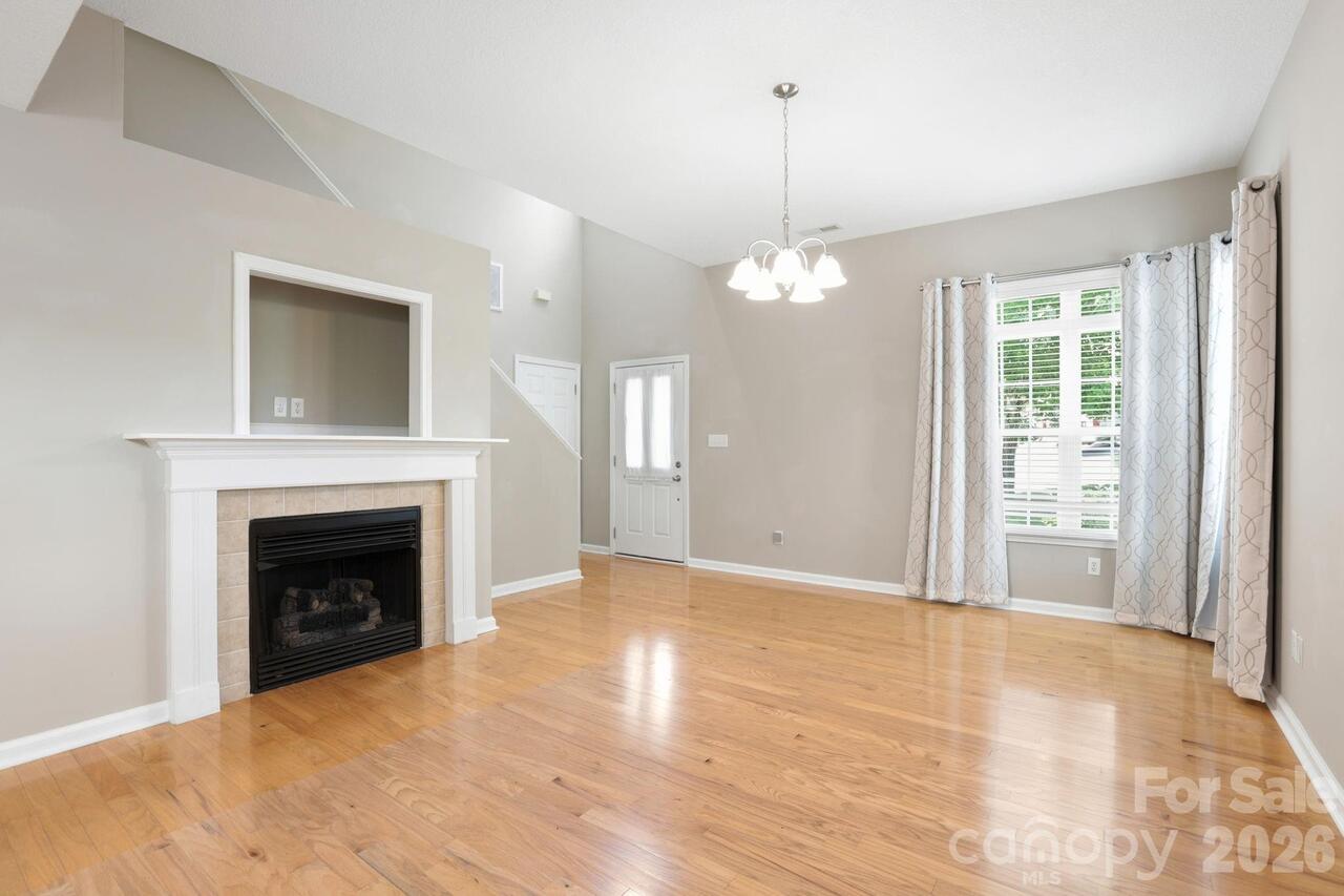 Listing Photo 14