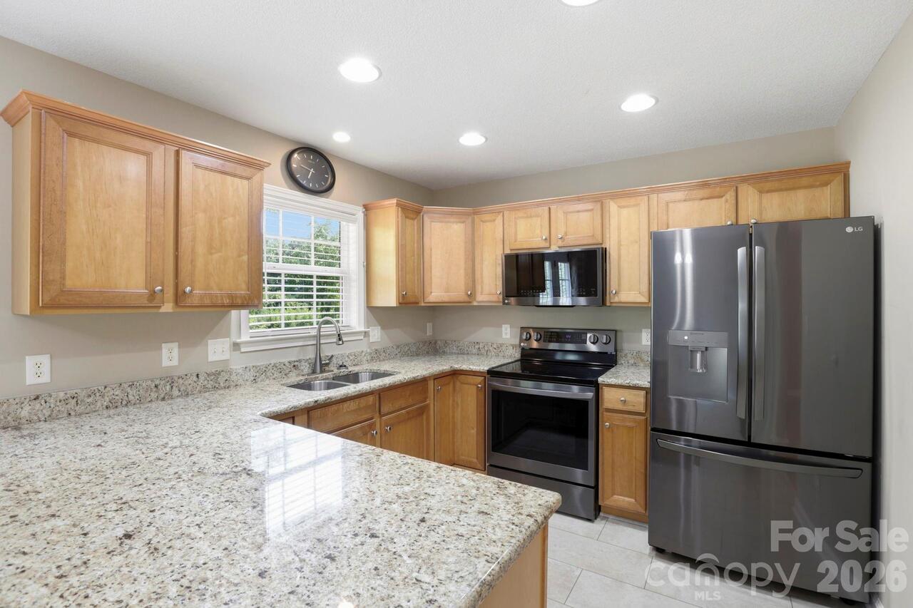 Listing Photo 17