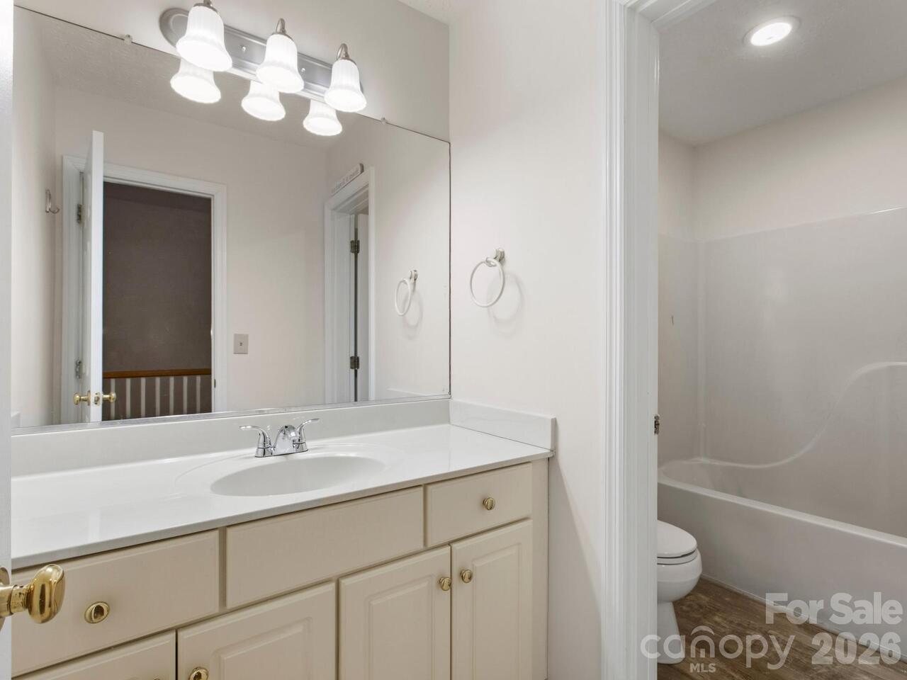 Listing Photo 21