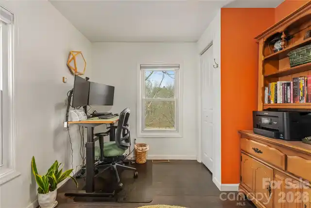 Listing Photo 17