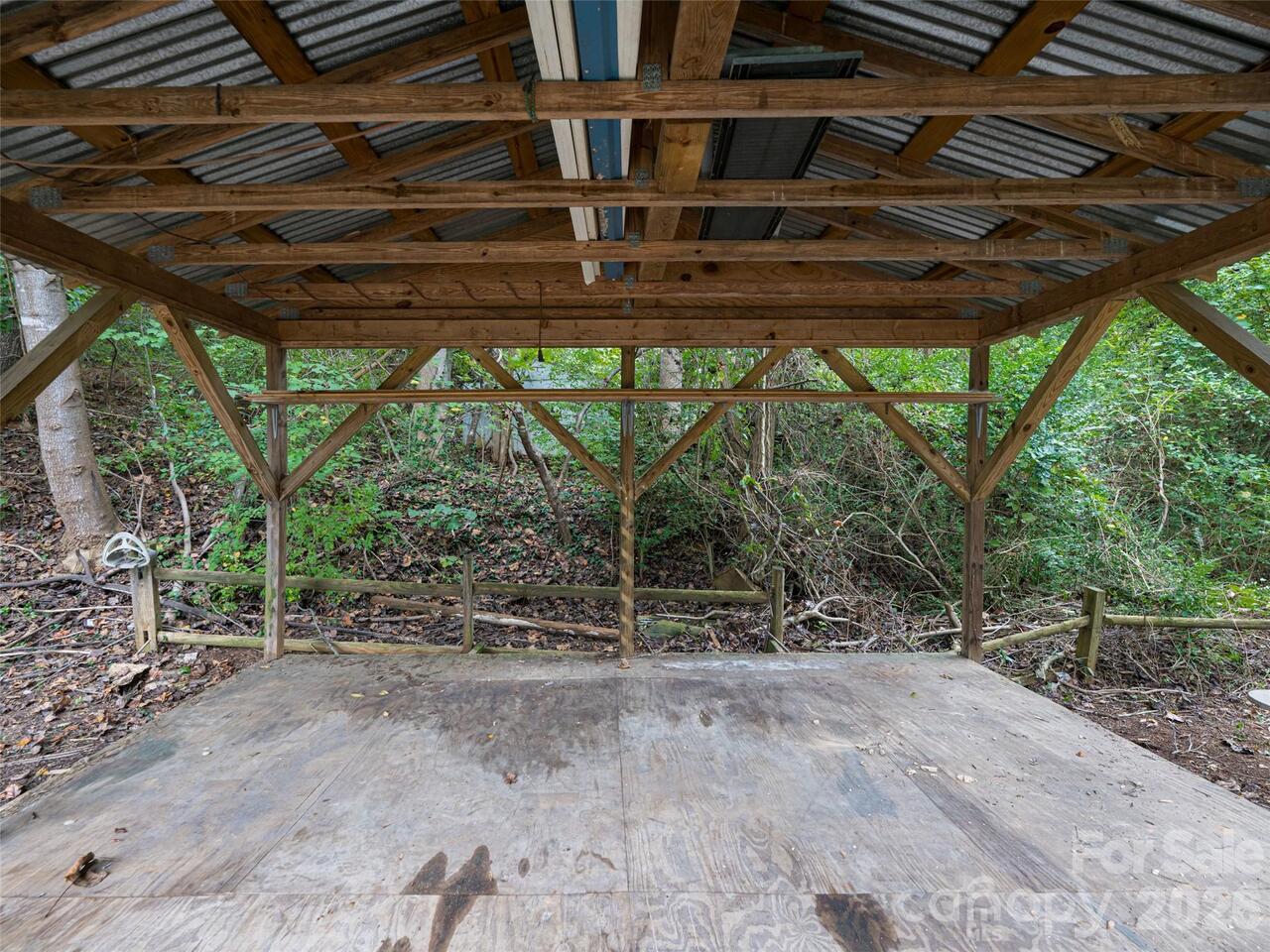 Listing Photo 33