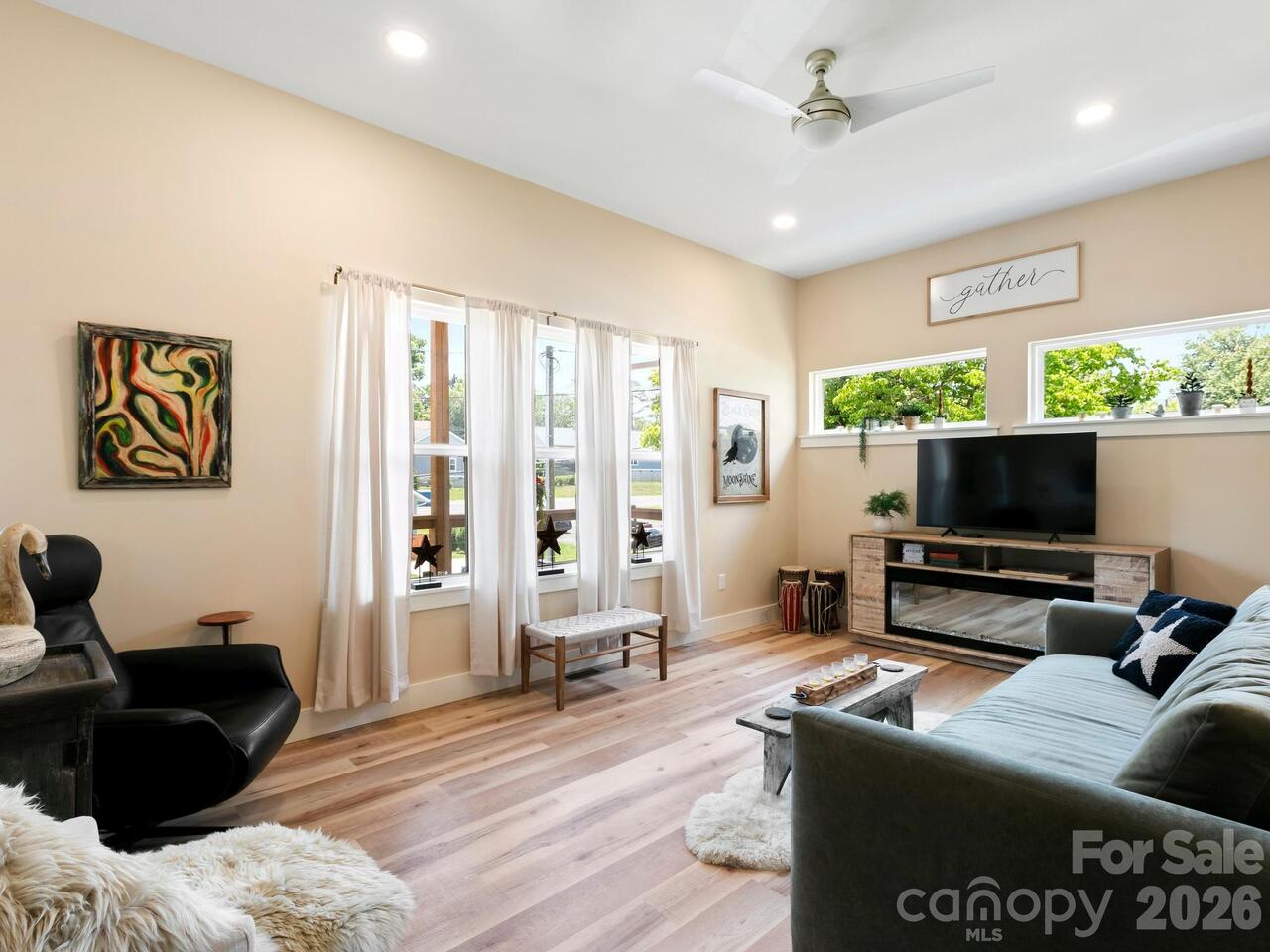 Listing Photo 7