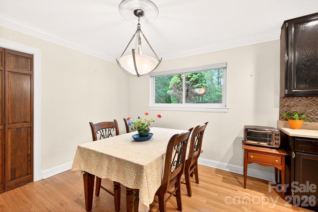 Listing Photo 15