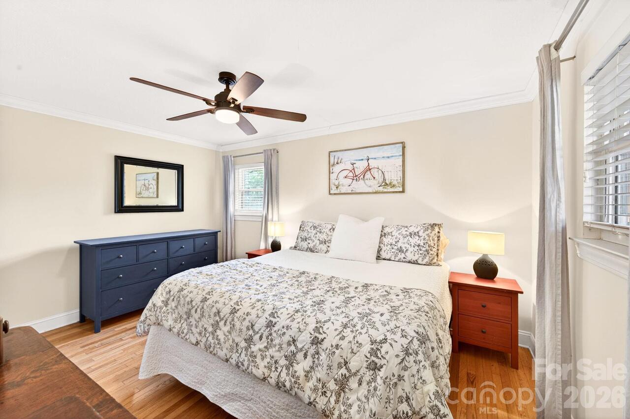 Listing Photo 18