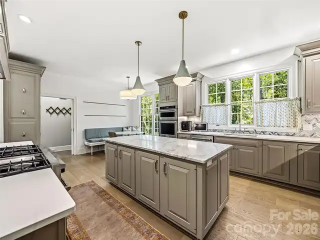 Listing Photo 15