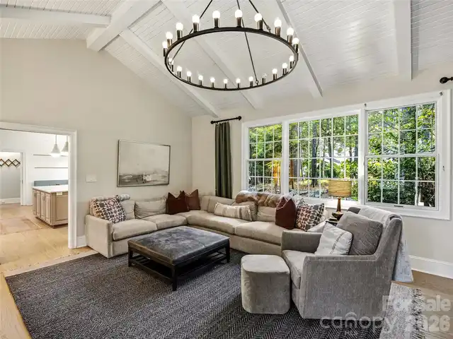 Listing Photo 21