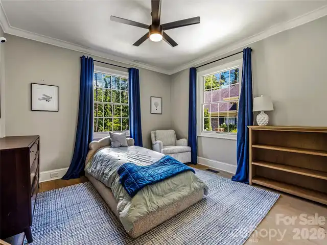Listing Photo 34