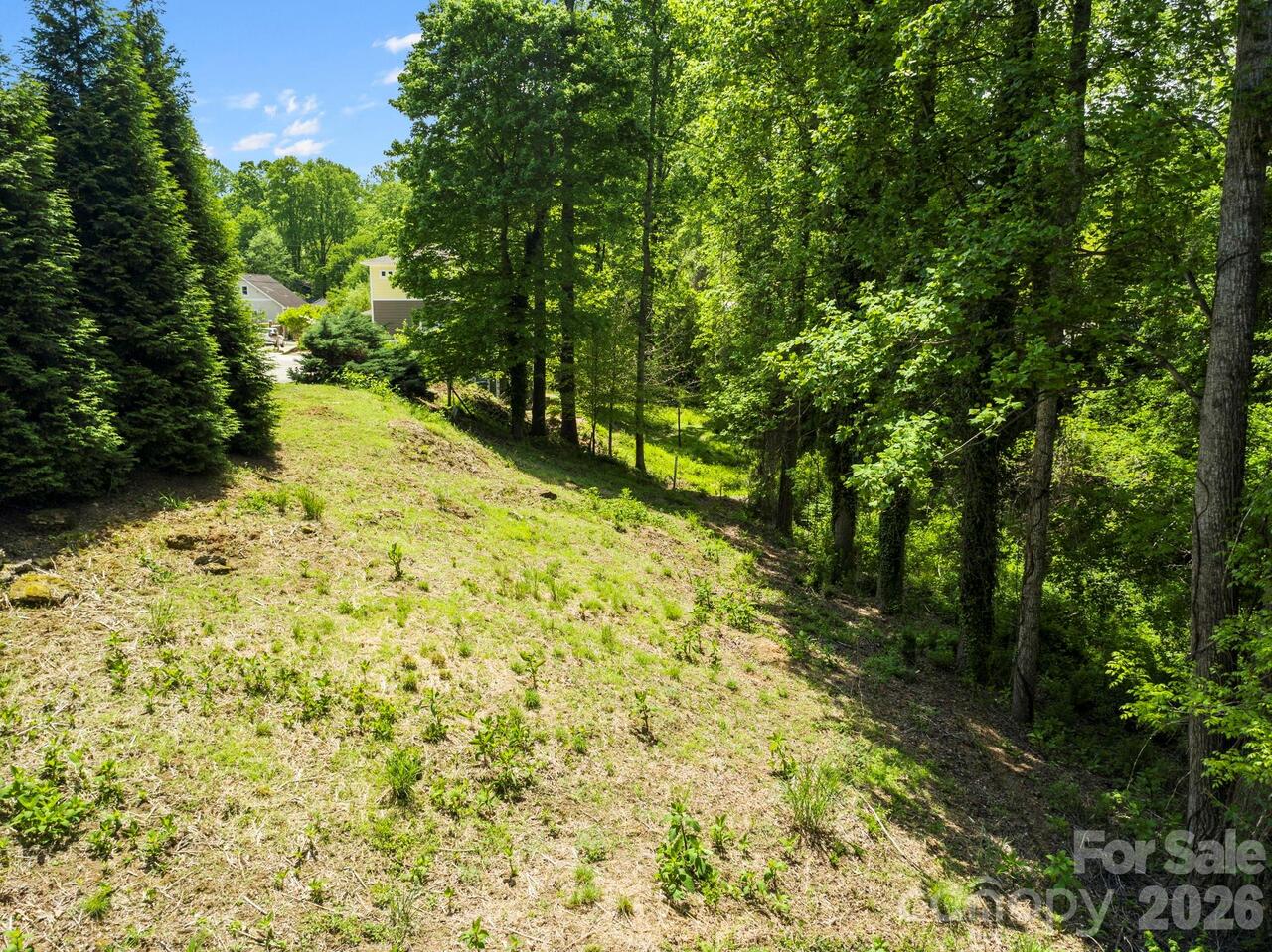 Listing Photo 11