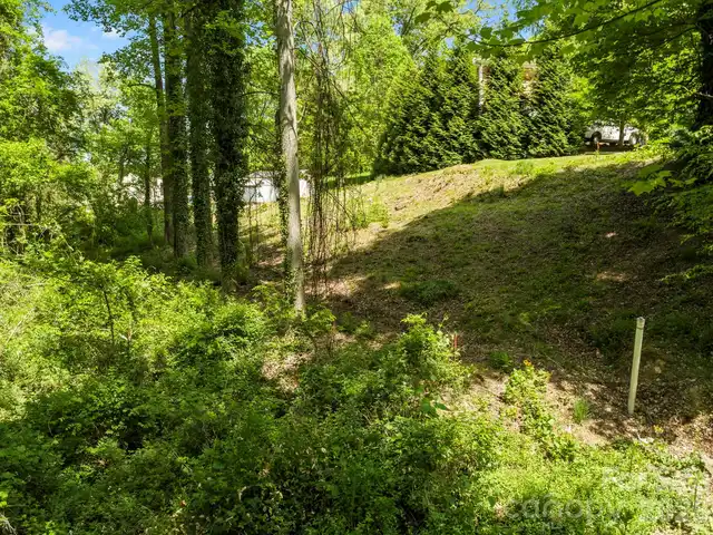 Listing Photo 13