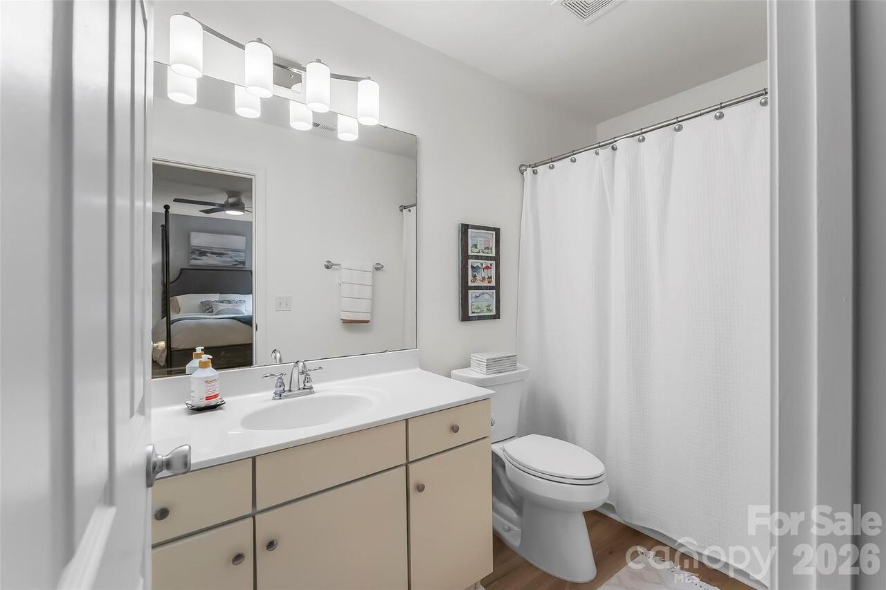 Listing Photo 16