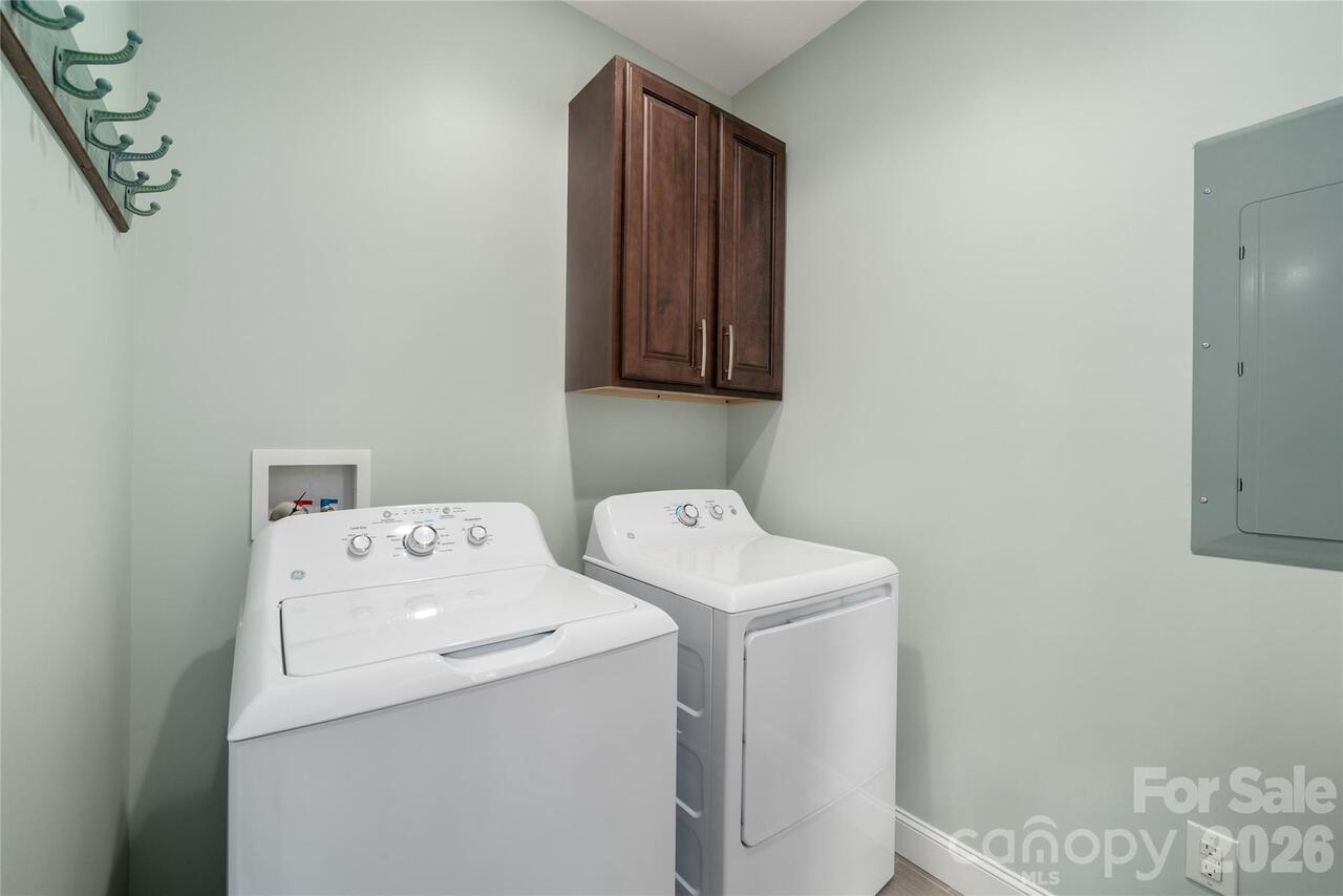 Listing Photo 17