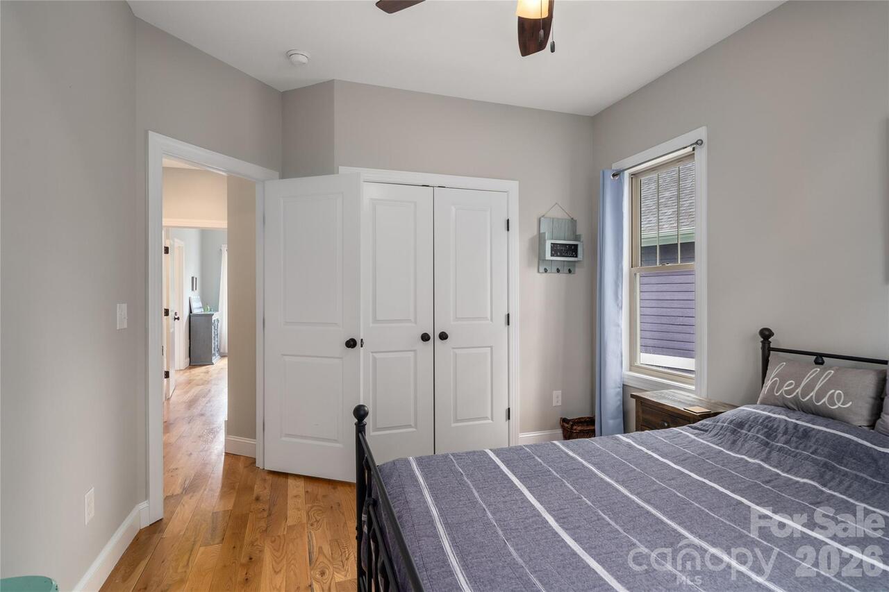 Listing Photo 21