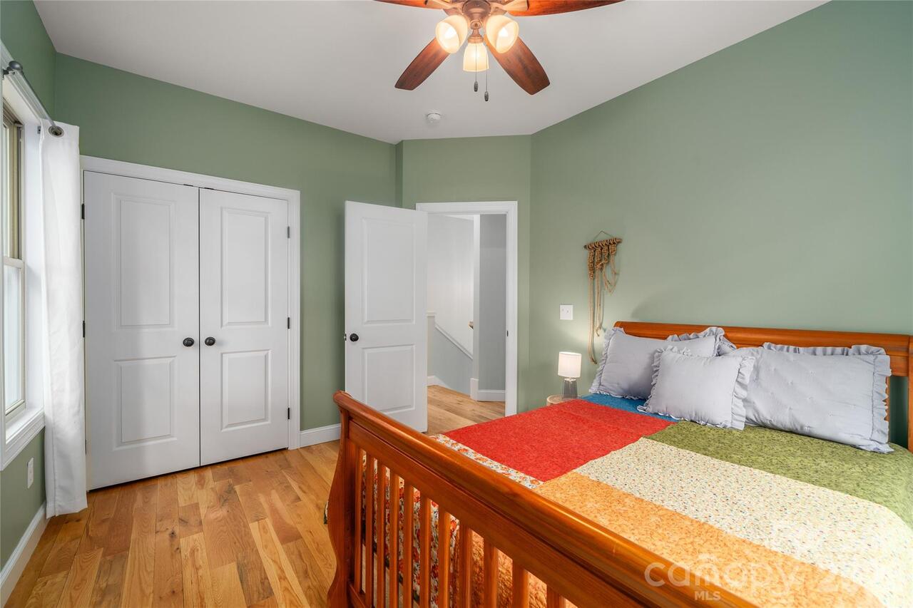 Listing Photo 23