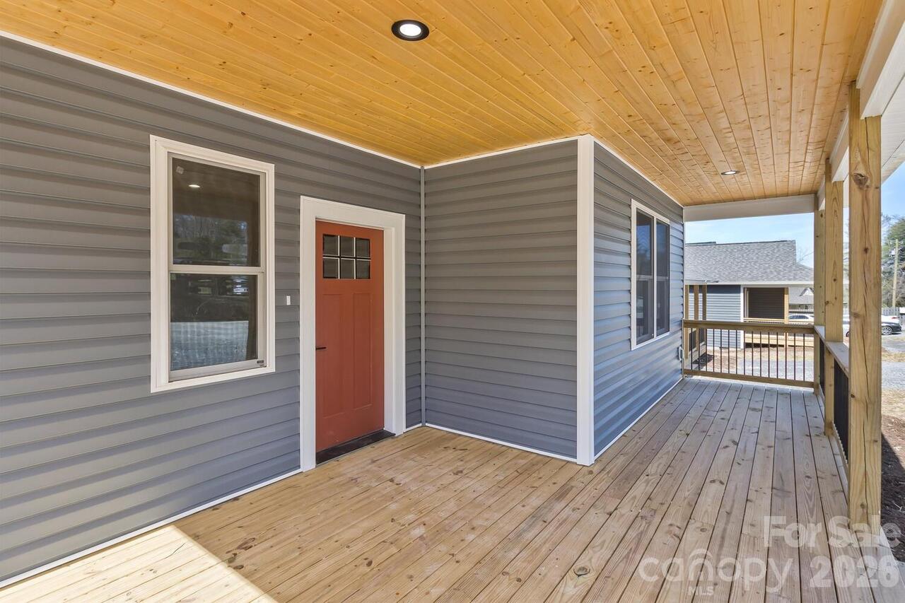 Listing Photo 15