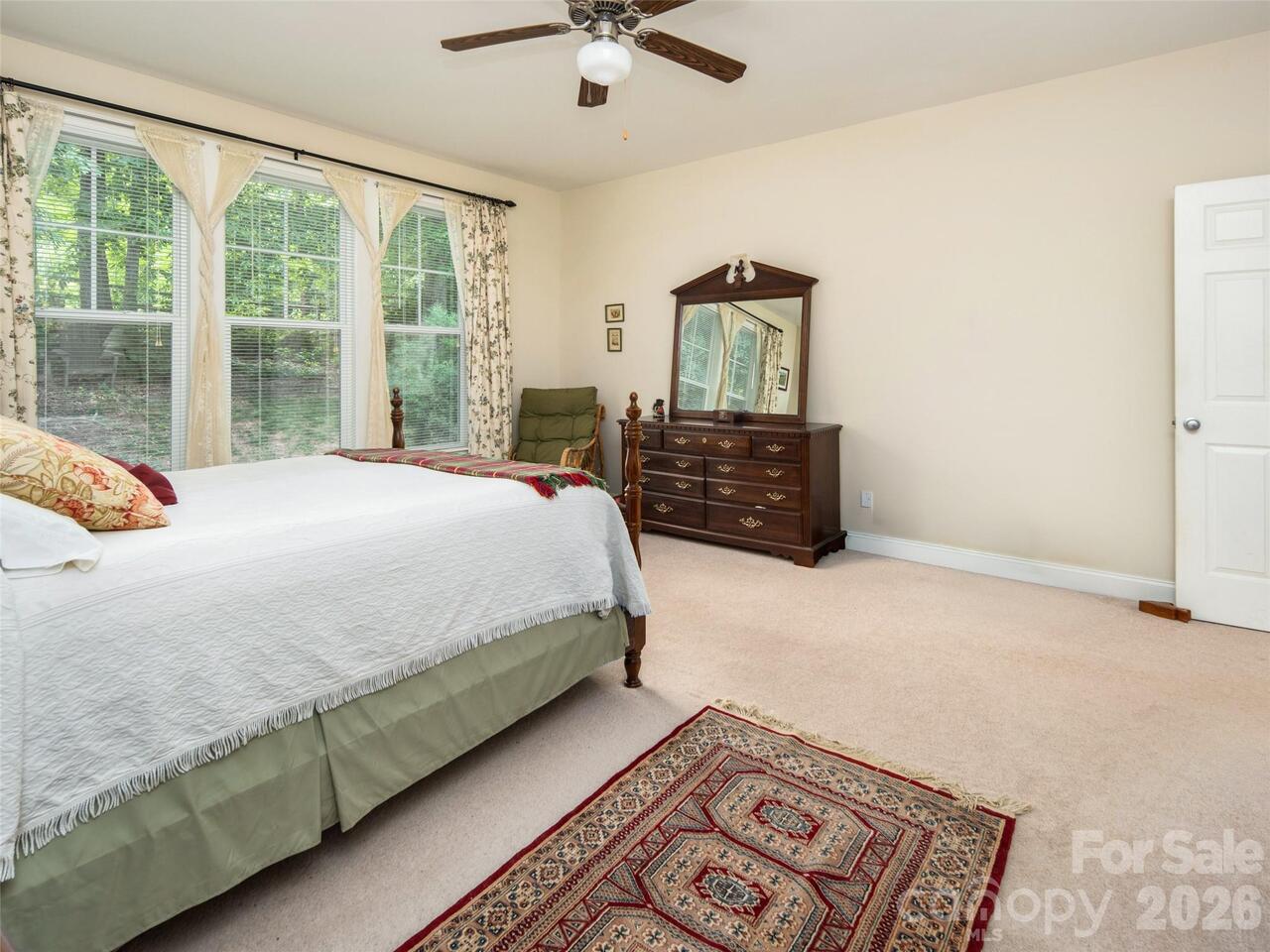 Listing Photo 17