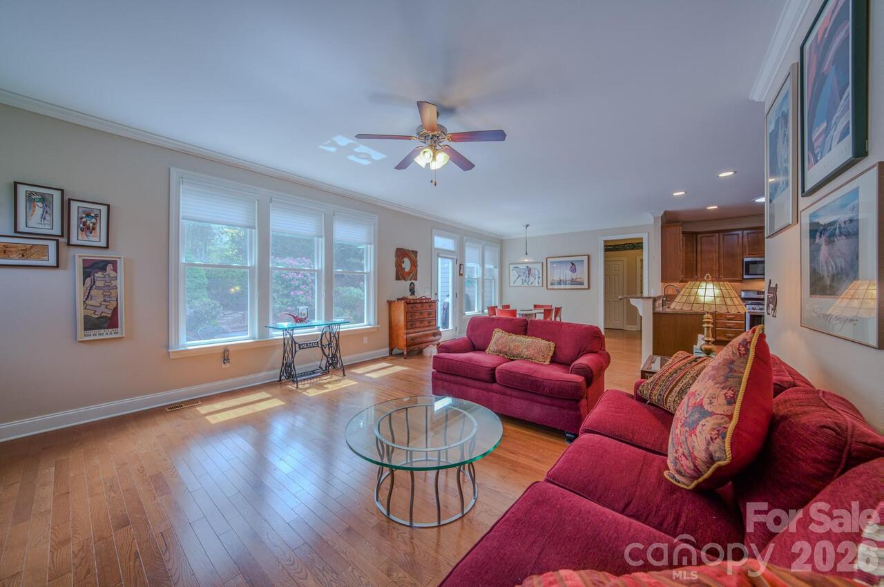 Listing Photo 22