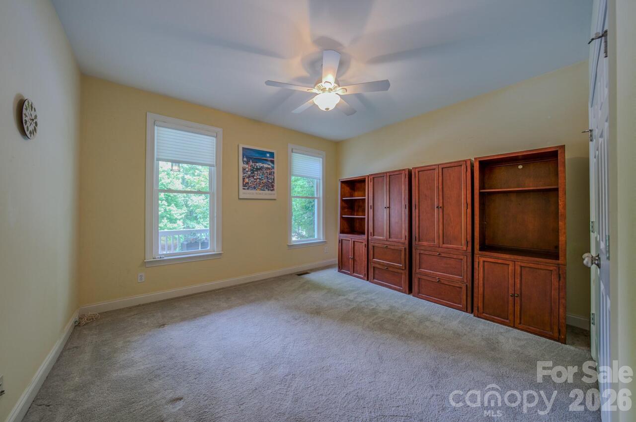 Listing Photo 34