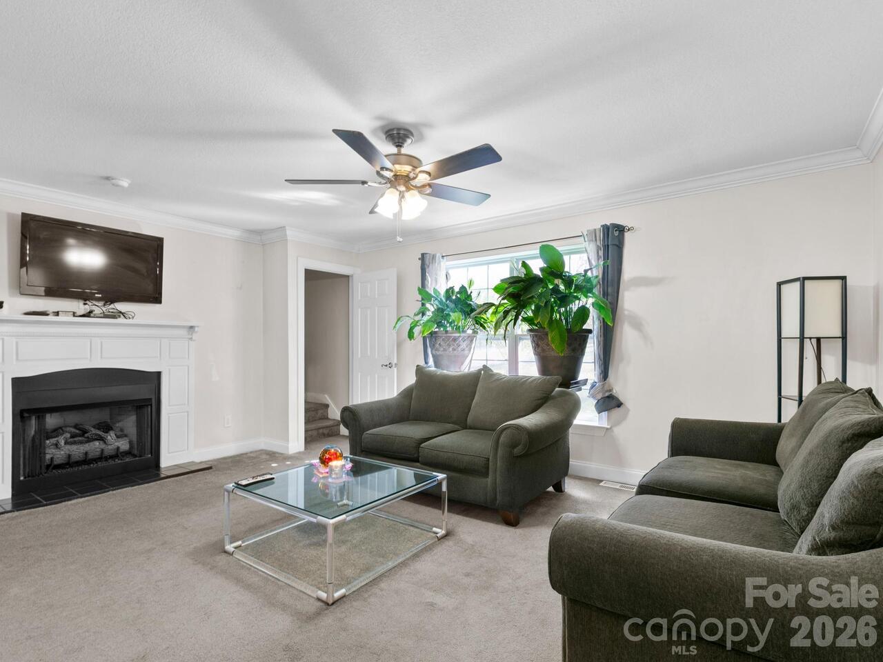 Listing Photo 11