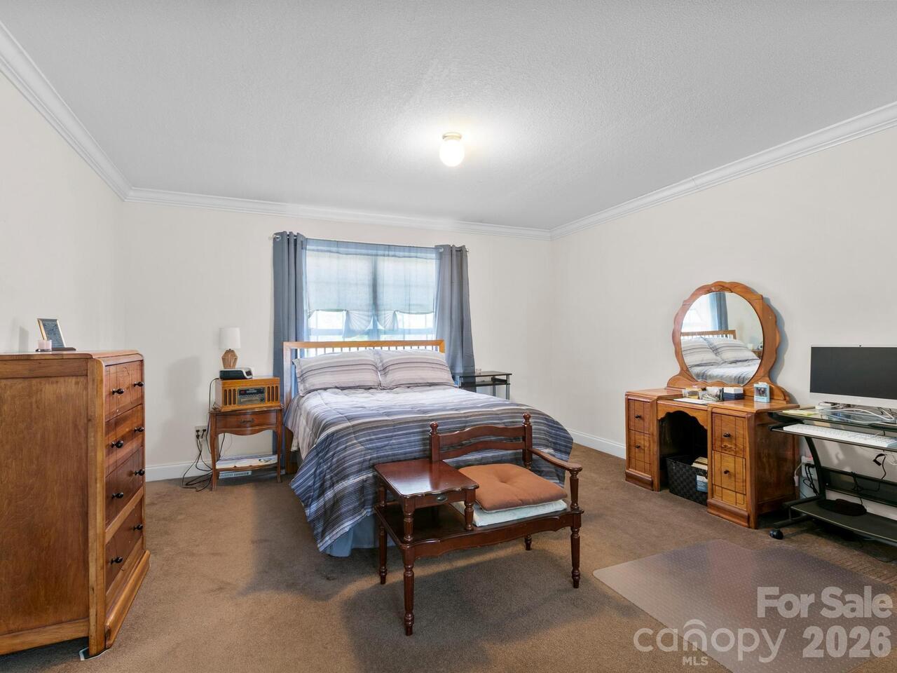 Listing Photo 17