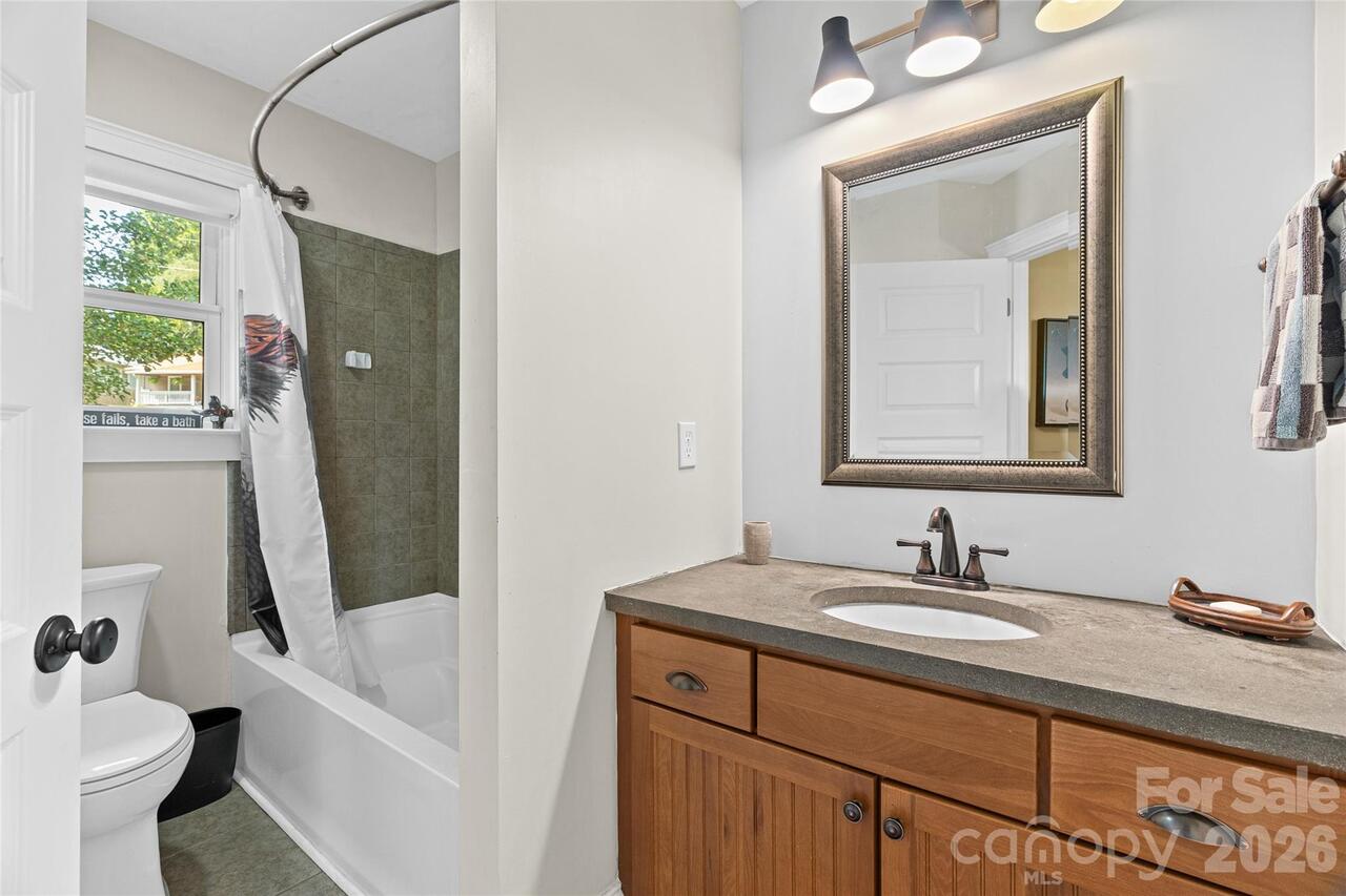 Listing Photo 22