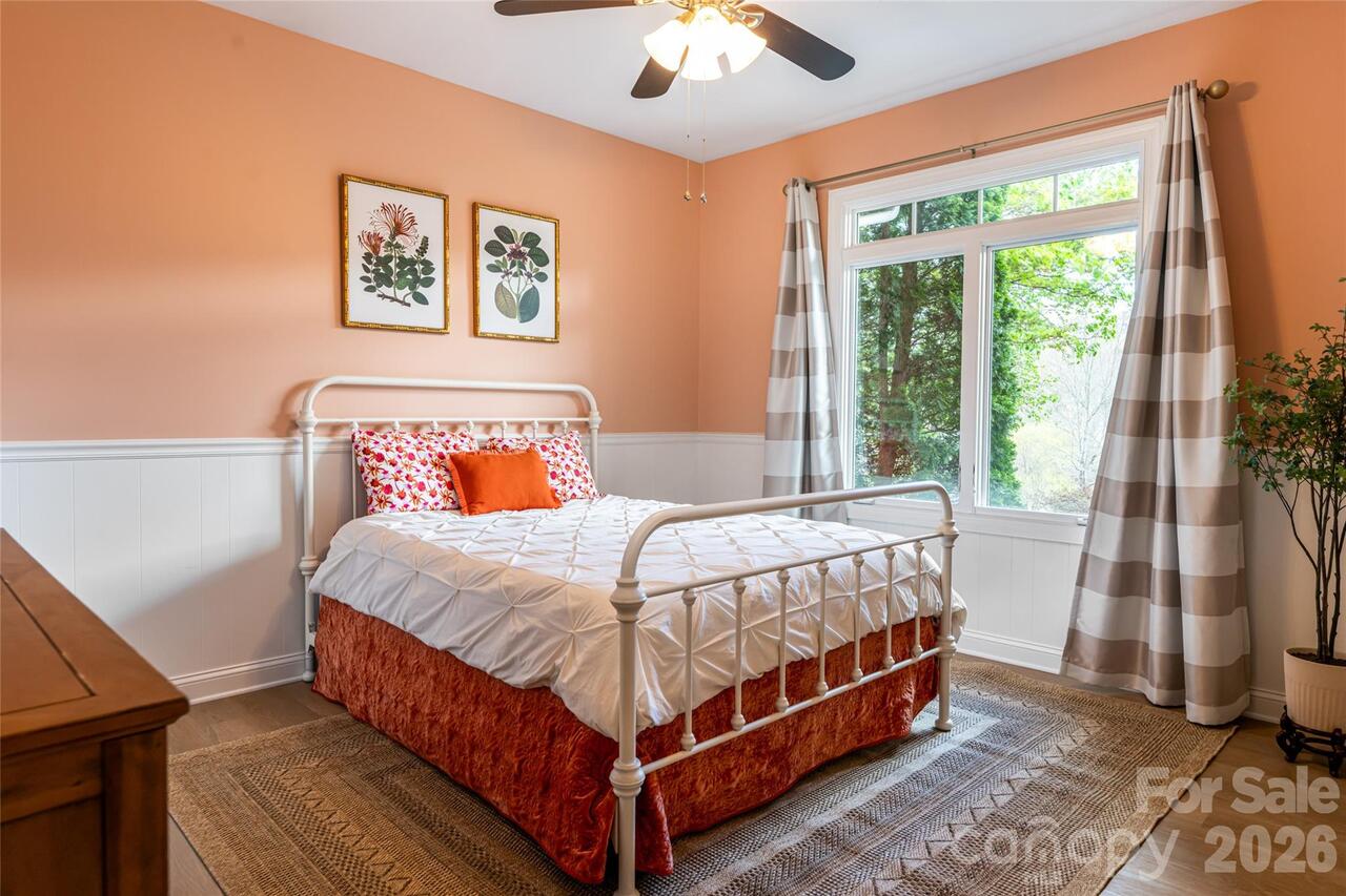 Listing Photo 23