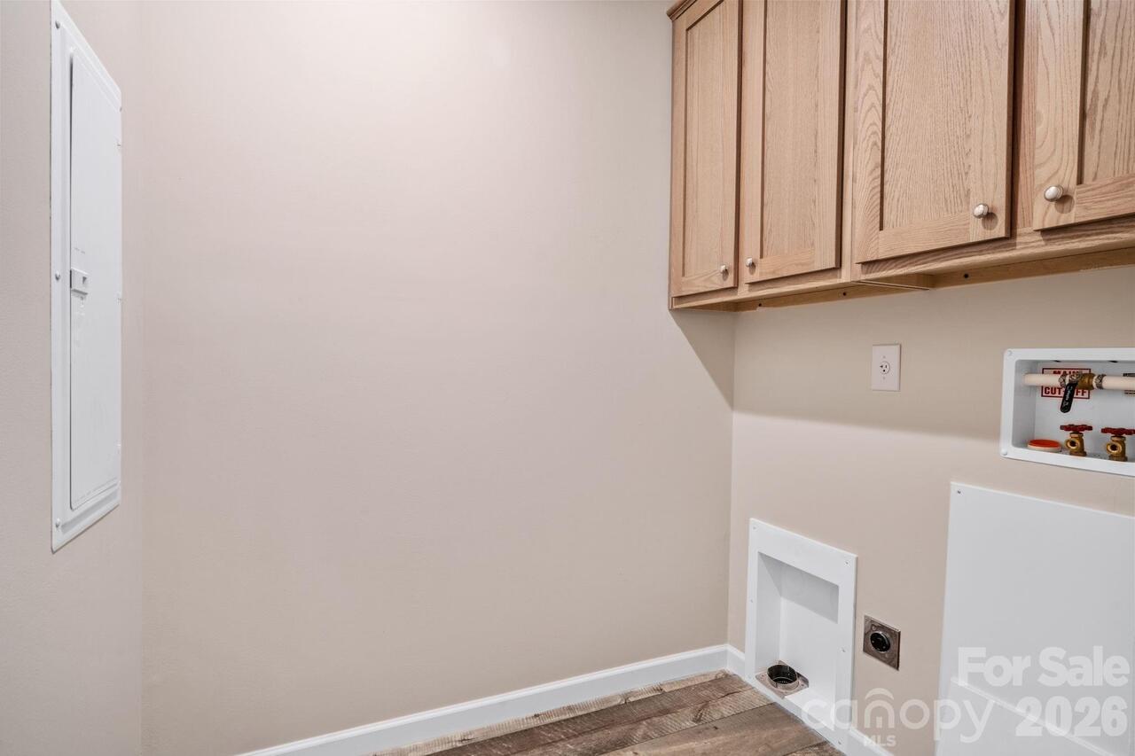 Listing Photo 19