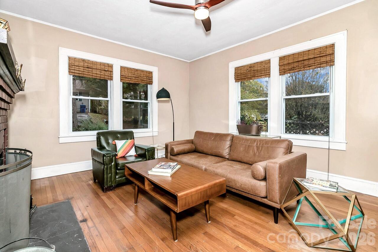 Listing Photo 6
