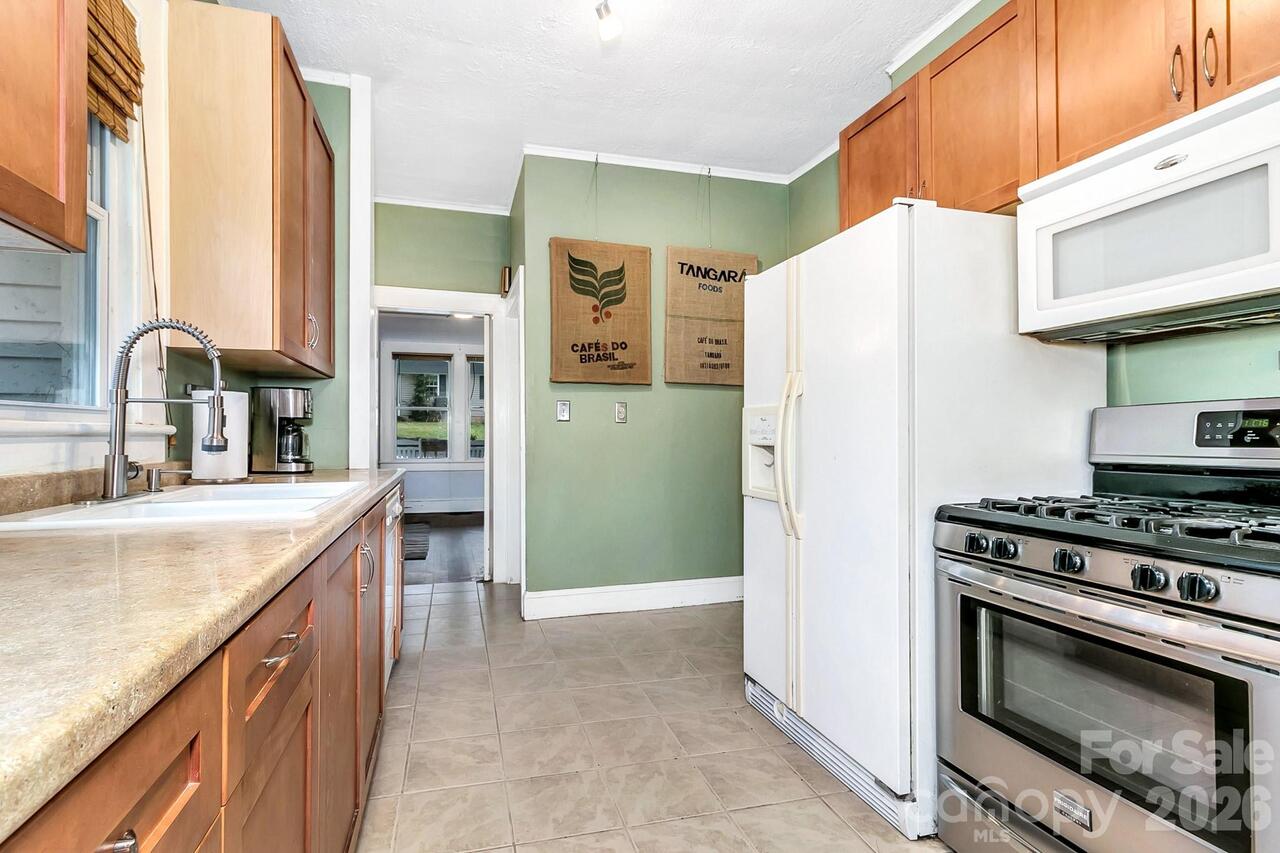 Listing Photo 16