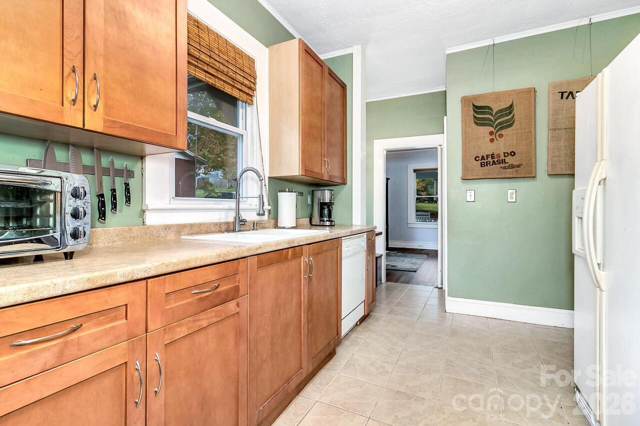 Listing Photo 17