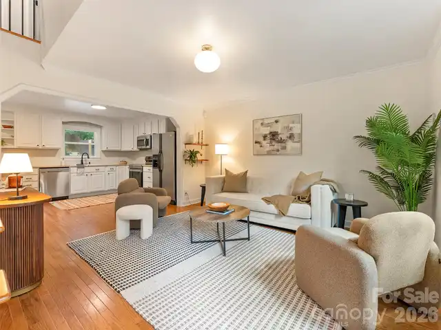 Listing Photo 5