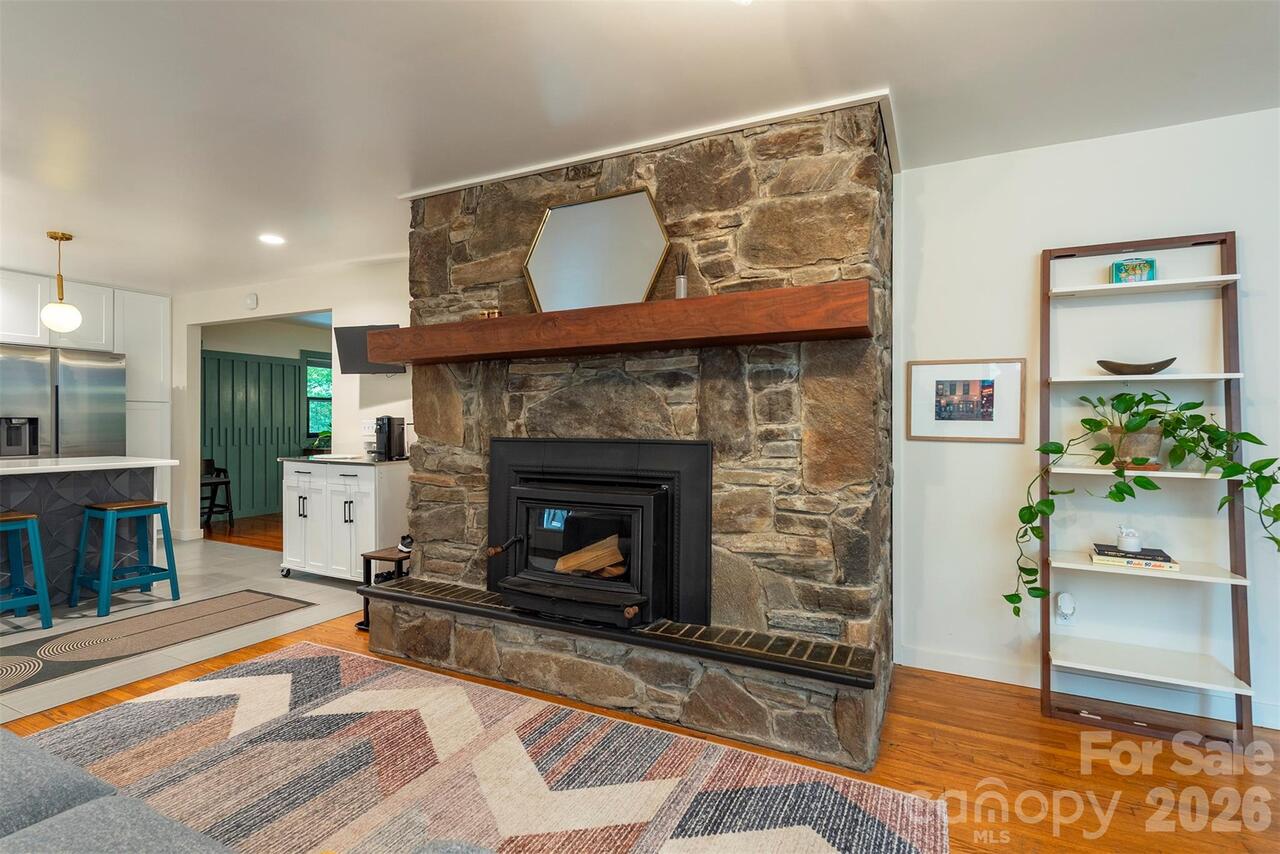Listing Photo 15