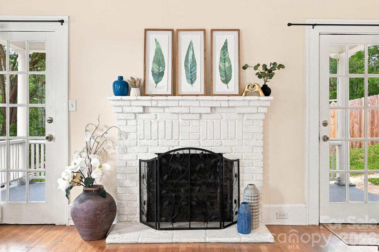 Listing Photo 9