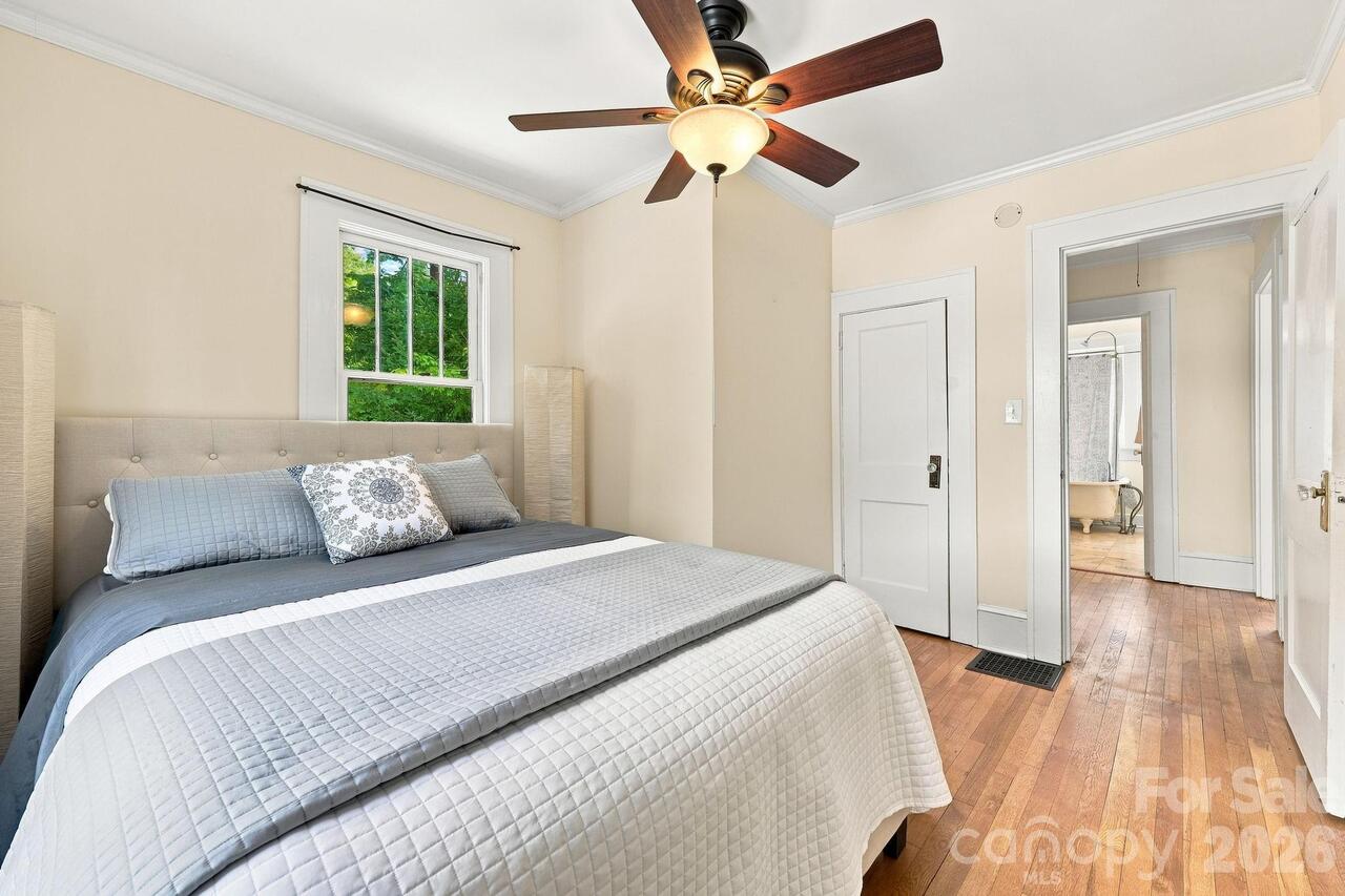Listing Photo 23