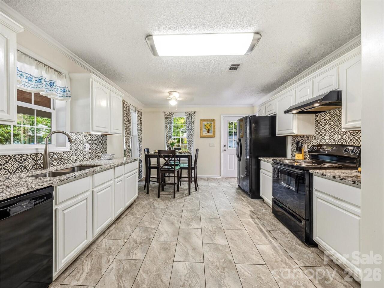 Listing Photo 7