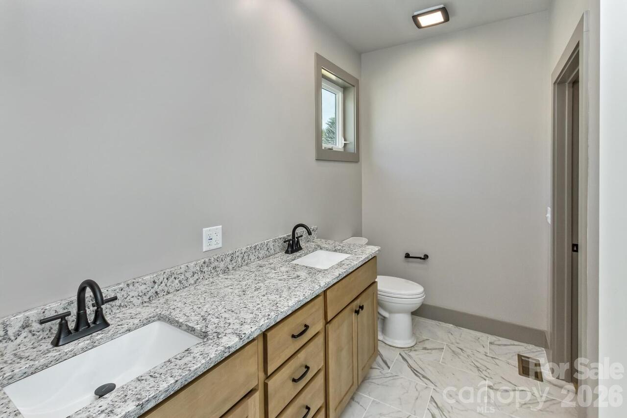 Listing Photo 14
