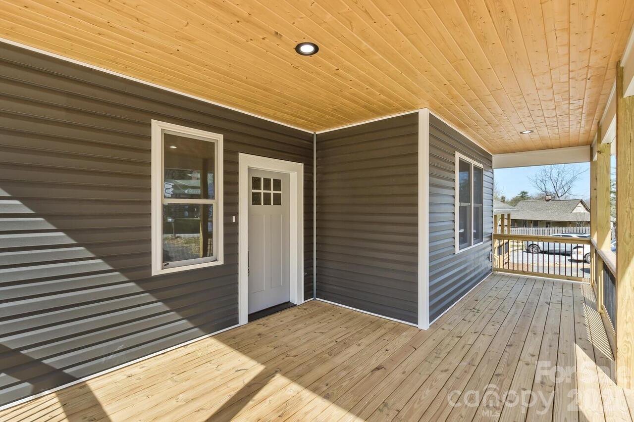 Listing Photo 22