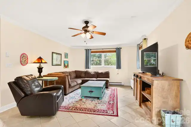 Listing Photo 13