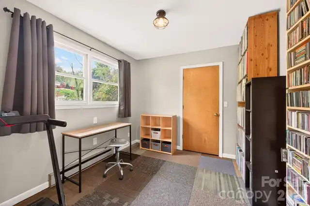 Listing Photo 17
