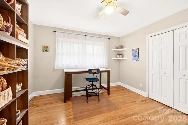 Listing Photo 18