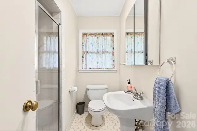 Listing Photo 22