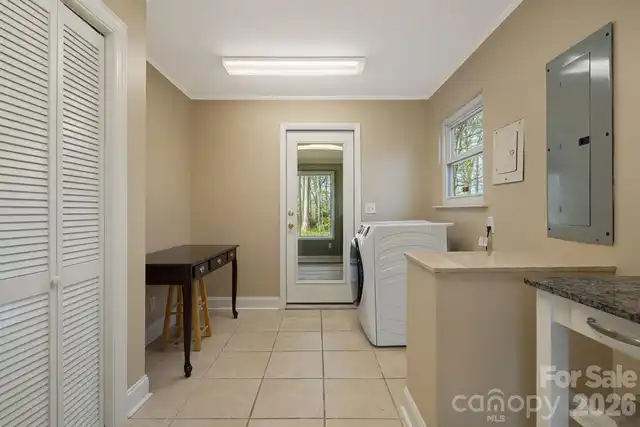 Listing Photo 16