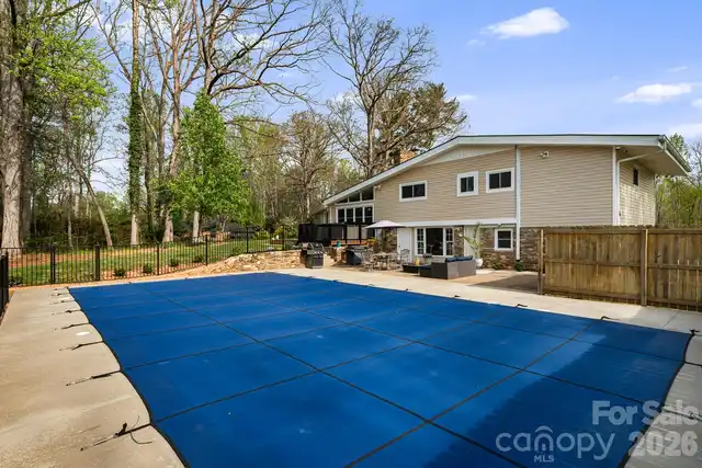 Listing Photo 37