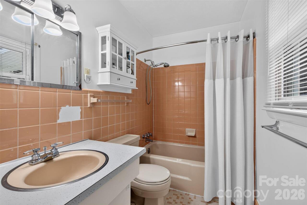 Listing Photo 19