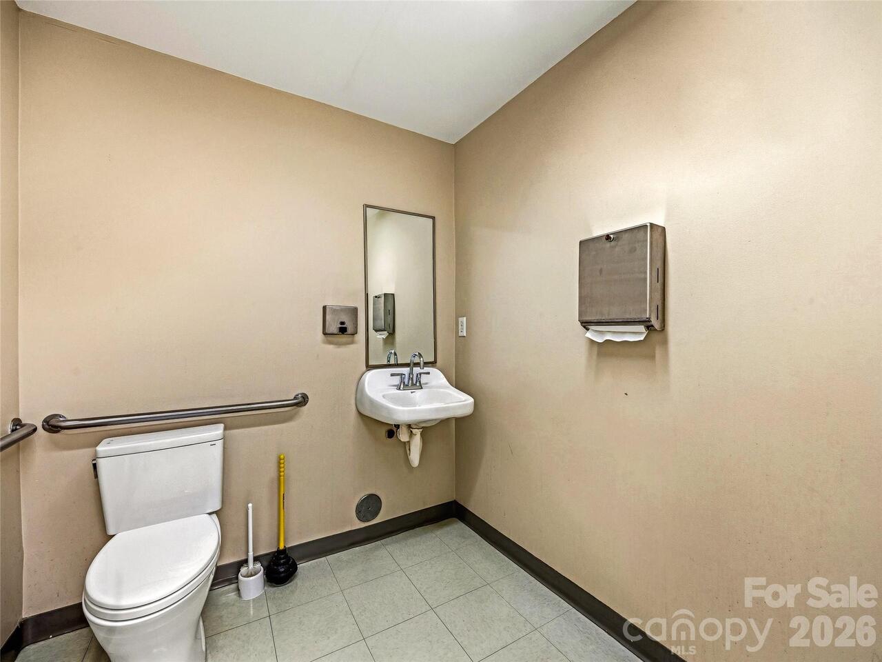Listing Photo 24