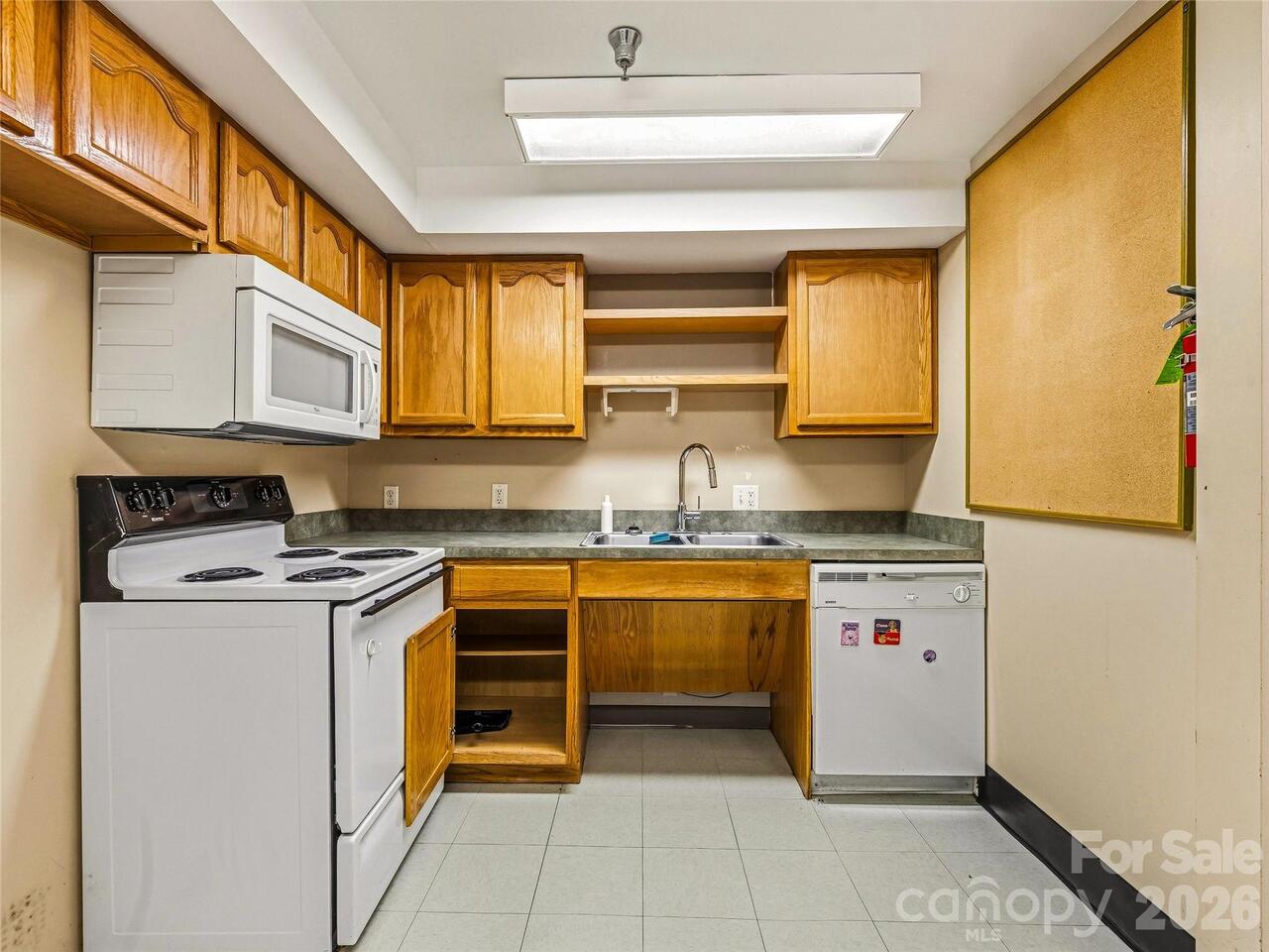 Listing Photo 25