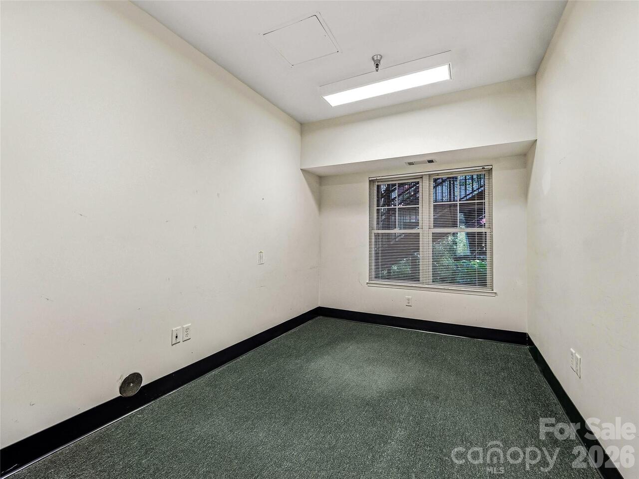 Listing Photo 29