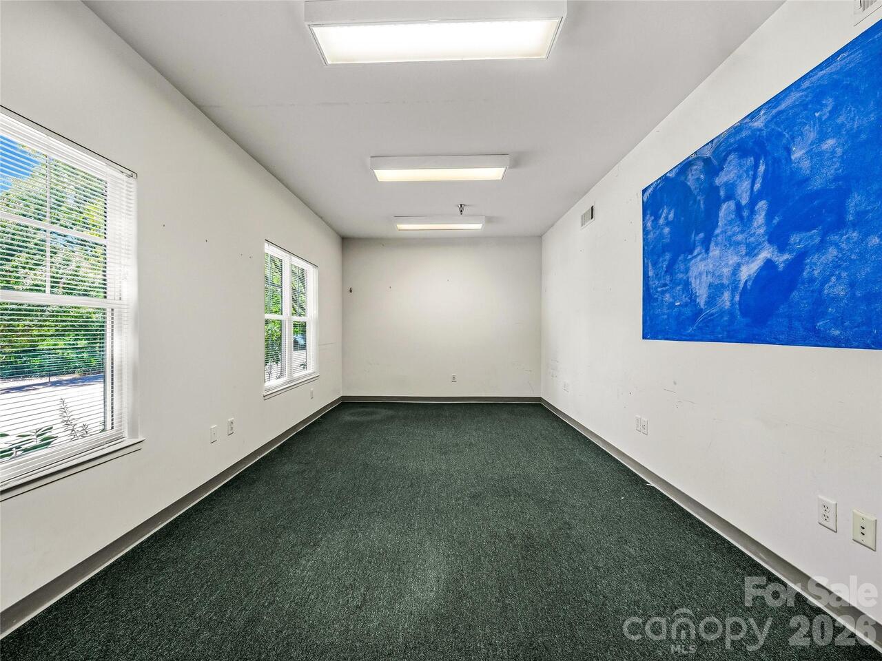 Listing Photo 37