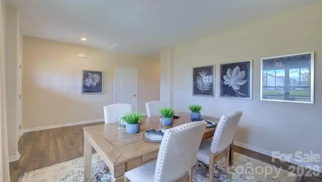 Listing Photo 10