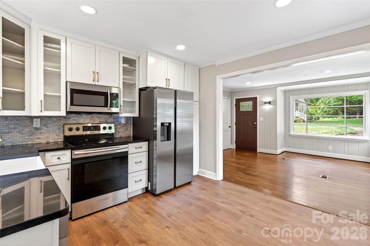 Listing Photo 18